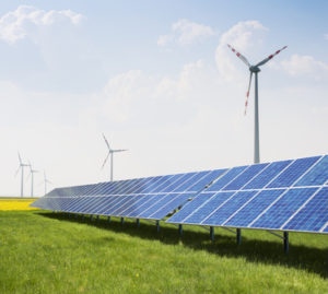 Energiewende durch Windpark und Solaranlage